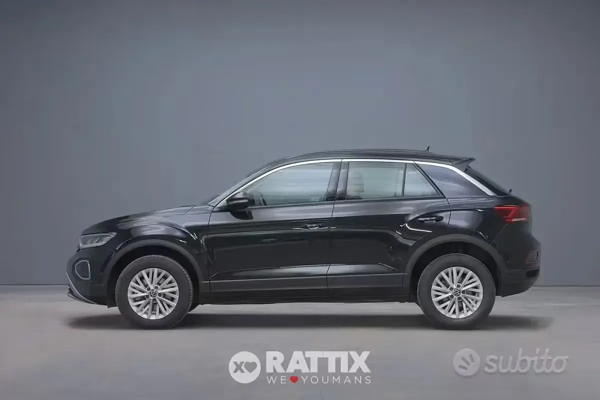Usata VW T-Roc Life 150 CV (110 kW) 2025 Deep black perlato SUV