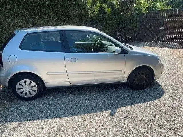 Usata VW Polo 75 CV (55 kW) 2006 Grigio Utilitaria