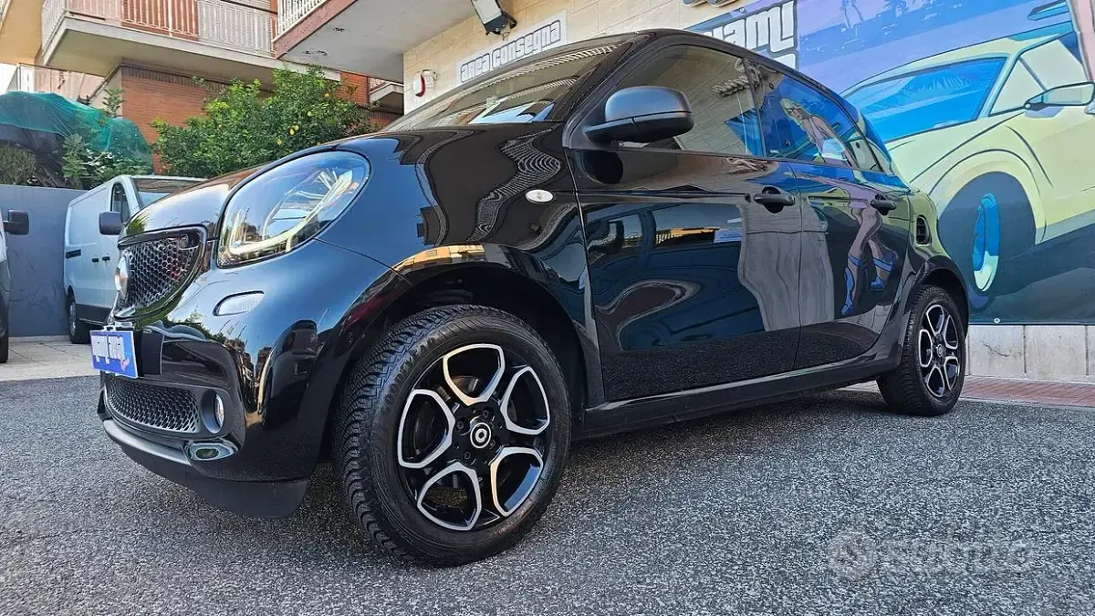 Usata Smart ForFour Passion 71 CV (52 kW) 2018 Nero Utilitaria