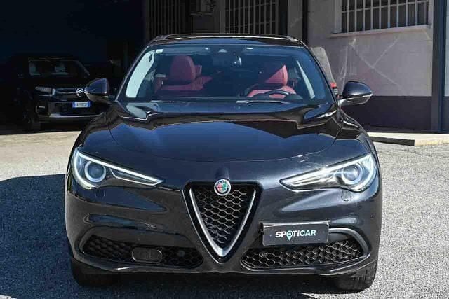 Usata Alfa Romeo Stelvio Executive 210 CV (154 kW) 2019 Nero(met.) SUV