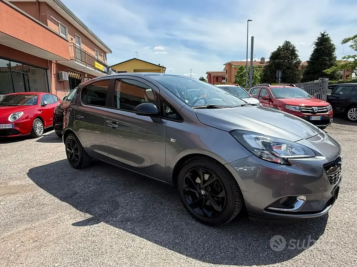 Usata Opel Corsa Innovation 75 CV (55 kW) 2017 Grigio Utilitaria