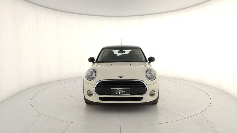 Usata Mini Cooper D 115 CV (84 kW) 2019 Utilitaria