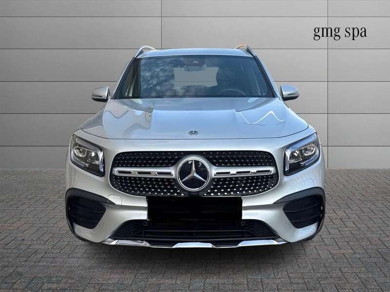 Usata Mercedes GLB200 Premium 150 CV (110 kW) 2021 Argento SUV