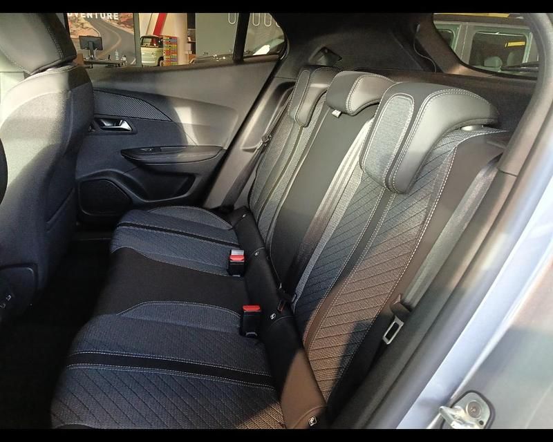 Nuova Peugeot 2008 Allure 145 CV (106 kW) 2025 Grigio SUV
