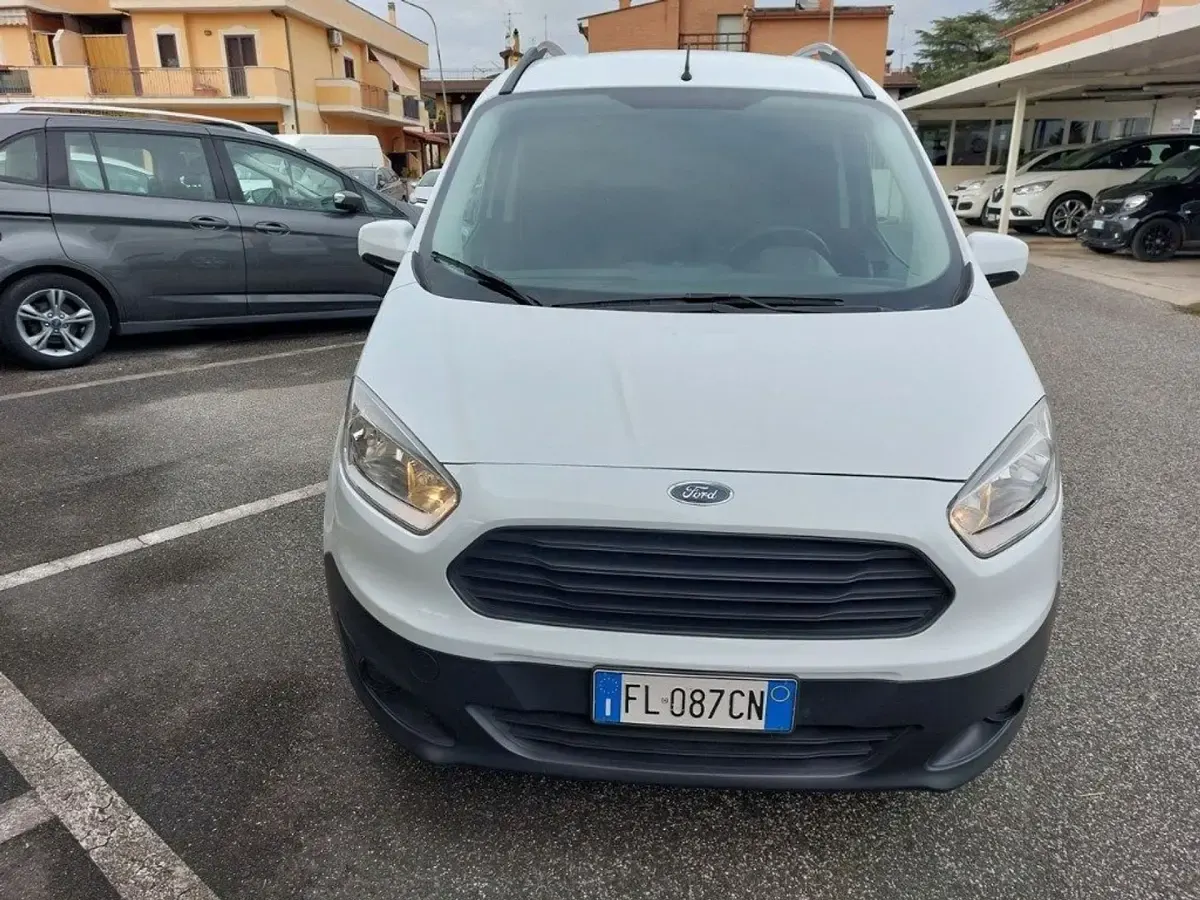 Usado Ford Transit Trend 76 CV (55 kW) 2017 Blanco Van