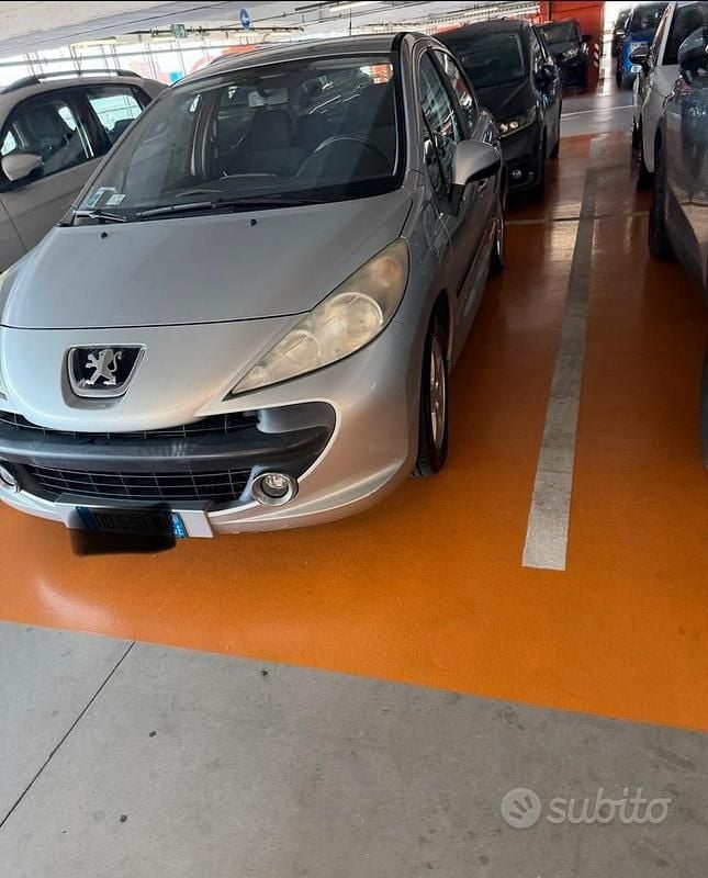 Usata Peugeot 207 88 CV (64 kW) 2006 Grigio Berlina
