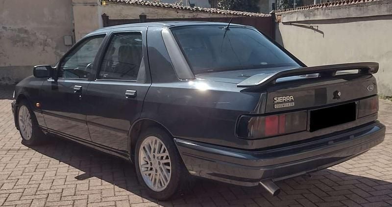 Usata Ford Sierra RS 200 CV (147 kW) 1990 Grigio Berlina