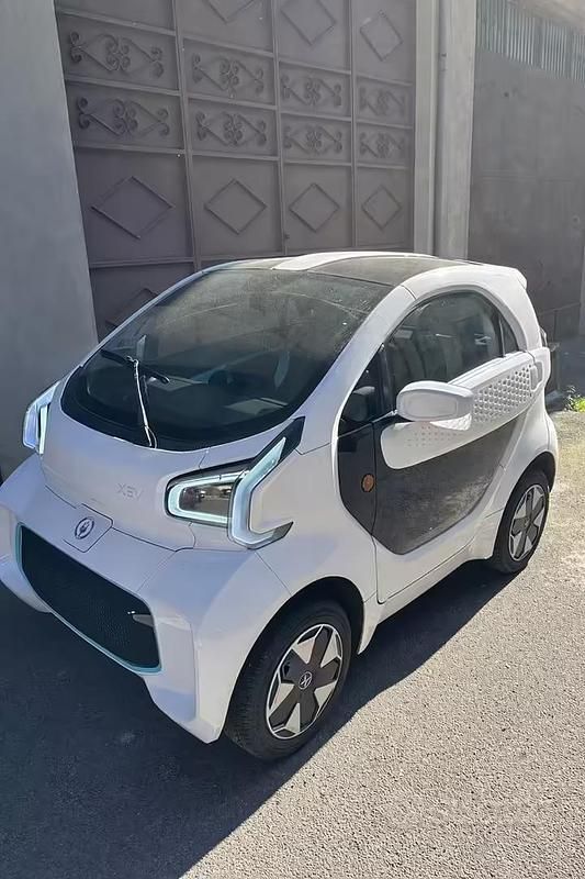 Usata XEV Yoyo 14 kW (20 CV) 2023 Bianco Utilitaria