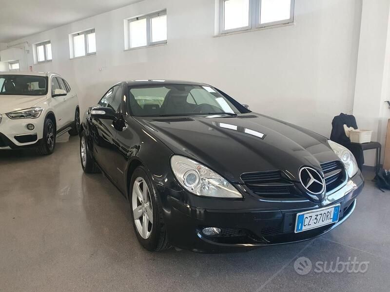 Usata Mercedes SLK200 163 CV (119 kW) 2004 Nero Cabrio