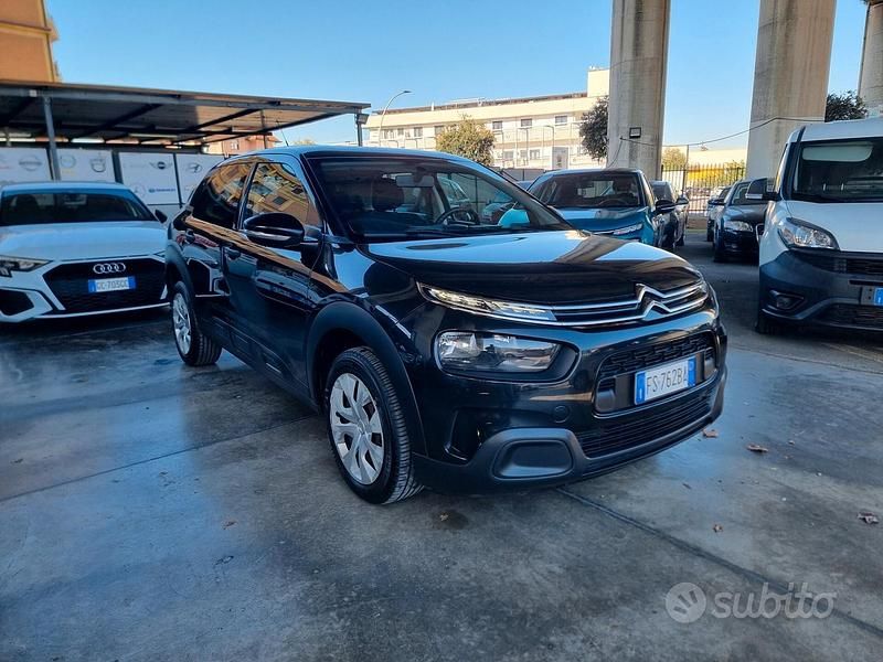 Nero Usata 2018 Citroën C4 Feel Tre volumi | 9900 € (Buon prezzo) - Immagine 1/4