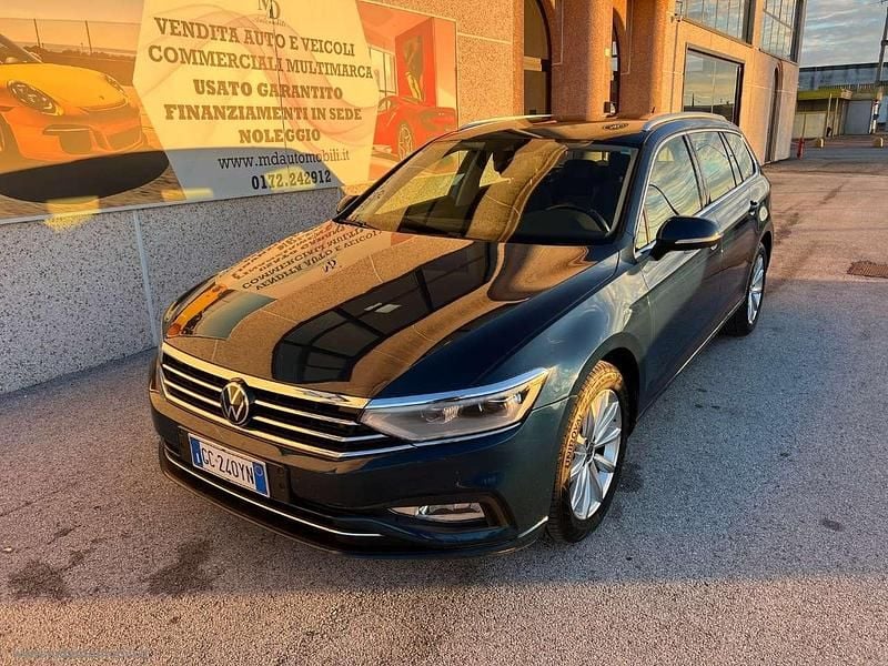 Blu/azzurro Usata 2020 VW Passat Business Station wagon | 13.900 € (Super prezzo) - Immagine 1/4