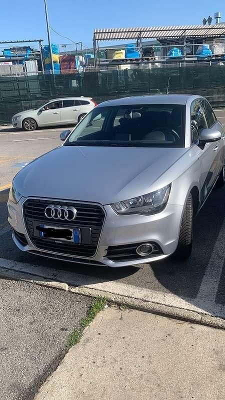 Usata Audi A1 Sportback Admired 90 CV (66 kW) 2014 Argento Utilitaria