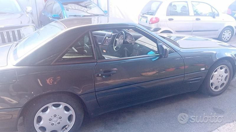 Usata Mercedes SL300 320 CV (235 kW) 1993 Nero Cabrio