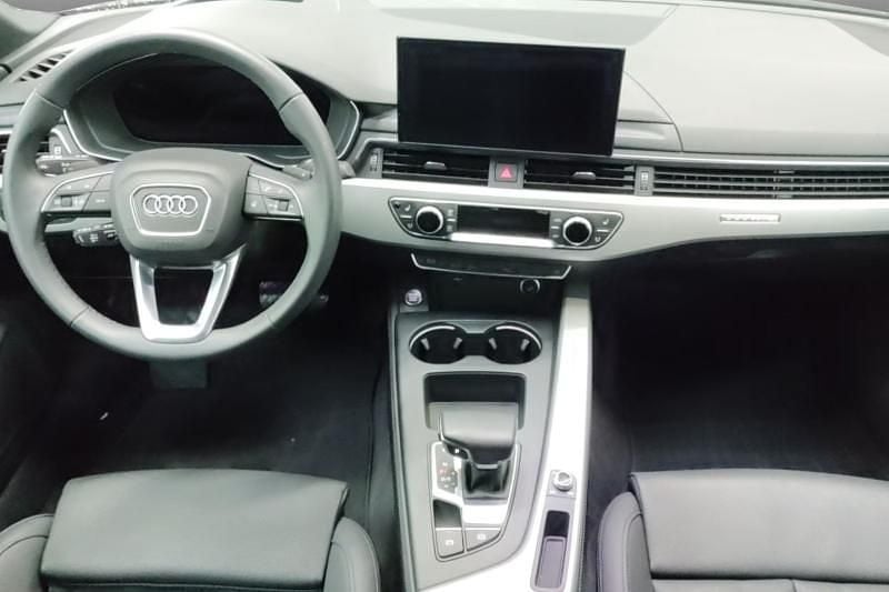 Usata Audi A5 S-Line 204 CV (150 kW) 2024 Bianco metallizzato Berlina