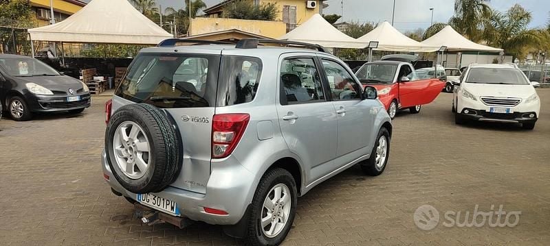 Usata Daihatsu Terios 85 CV (62 kW) 2007 Grigio SUV