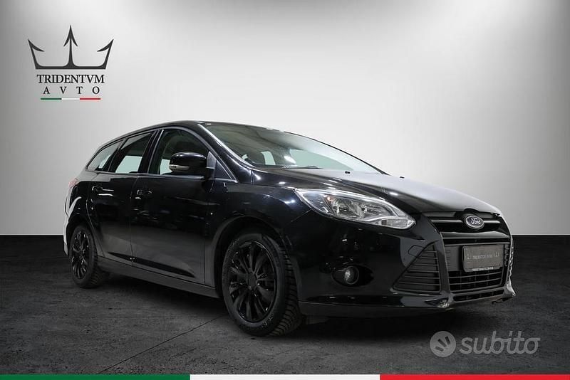 Begagnad Ford Focus Titanium 116 HK (85 kW) 2012 Svart Kombi