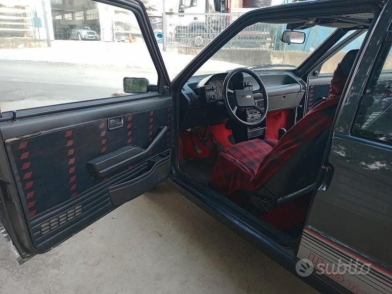 Usata Fiat Uno 105 CV (77 kW) 1985 Grigio Utilitaria