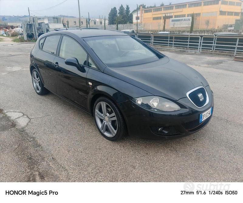 Nero Usata 2006 Seat Leon Berlina | 2700 € (Ottimo prezzo) - Immagine 1/4