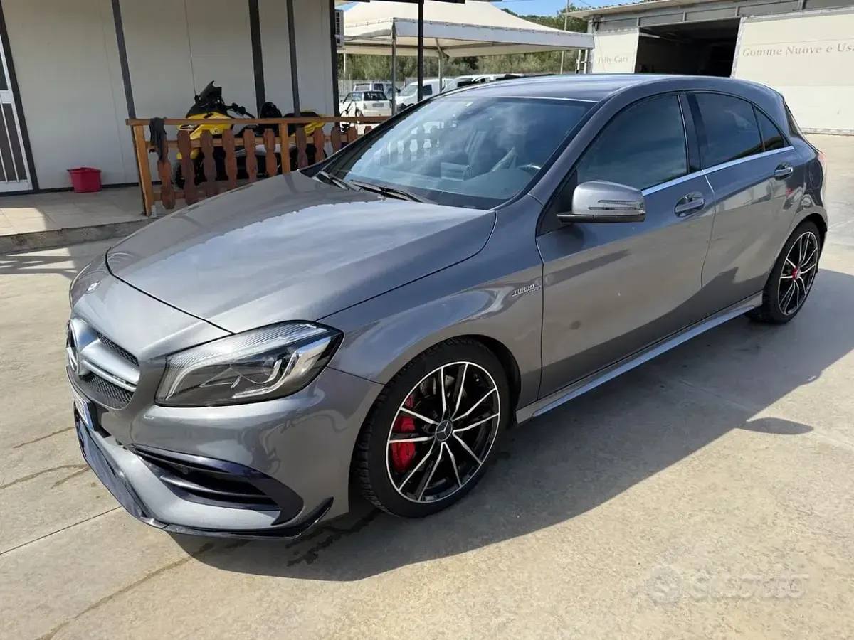 Usata Mercedes A45 AMG AMG 381 CV (280 kW) 2016 Grigio Berlina