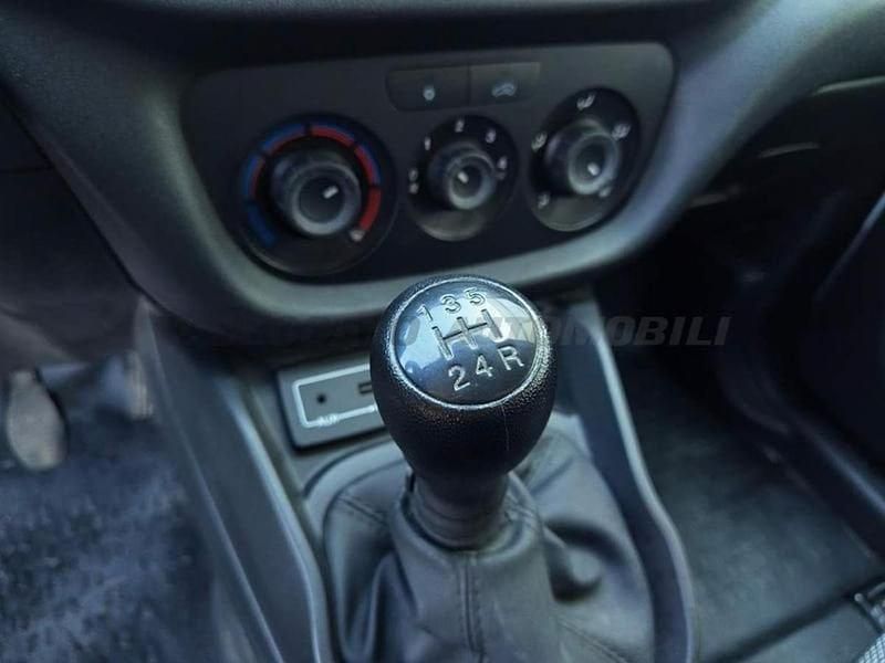 Usata Fiat Doblò 95 CV (69 kW) 2018 Argento Monovolume