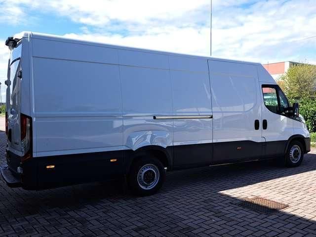 Usata Iveco Daily 160 CV (117 kW) 2020 Bianco Furgone
