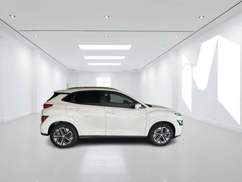 Usata Hyundai Kona 38 kW (53 CV) 2023 Bianco SUV