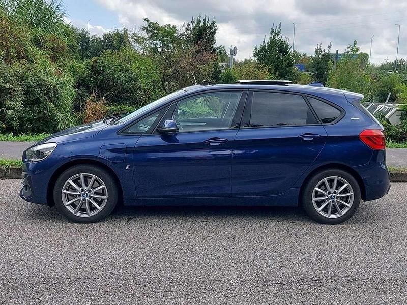 Usata BMW 225 Comfort Edition 136 CV (100 kW) 2018 Blu/azzurro Monovolume