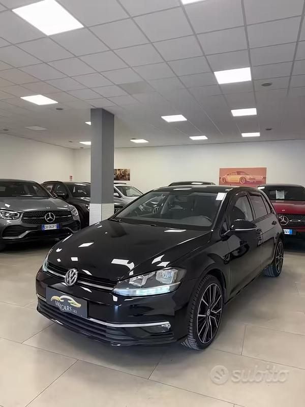 Usata VW Golf VII Sport 115 CV (84 kW) 2018 Nero Berlina
