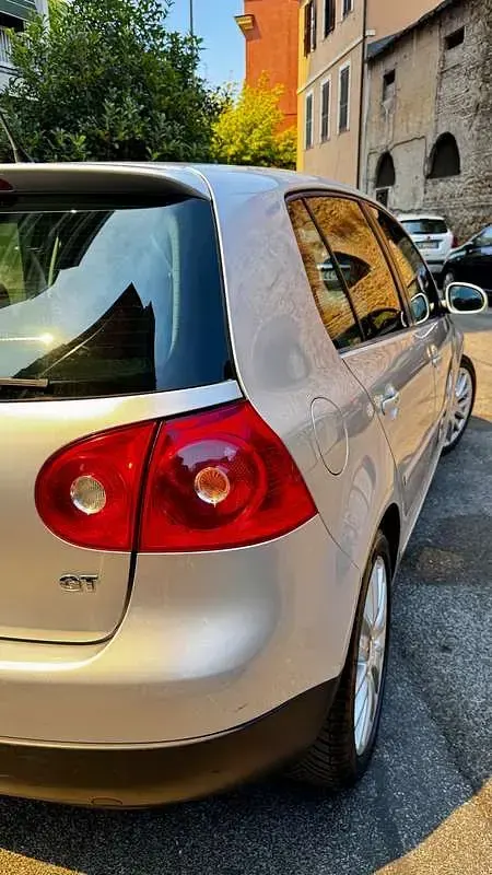 Usata VW Golf IV GT 170 CV (125 kW) 2006 Argento Berlina