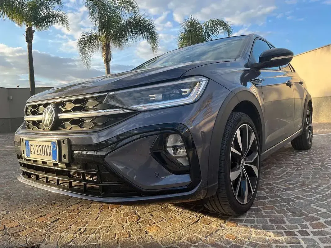 Usata VW Taigo R-line 110 CV (80 kW) 2024 Grigio SUV