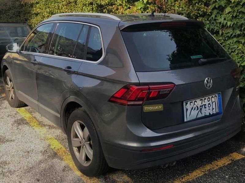 Grigio Usata 2016 VW Tiguan Business SUV | 13.000 € - Immagine 1/4