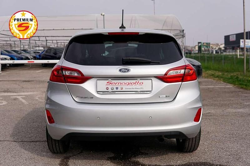 Usata Ford Fiesta Titanium 125 CV (91 kW) 2021 Argento Utilitaria