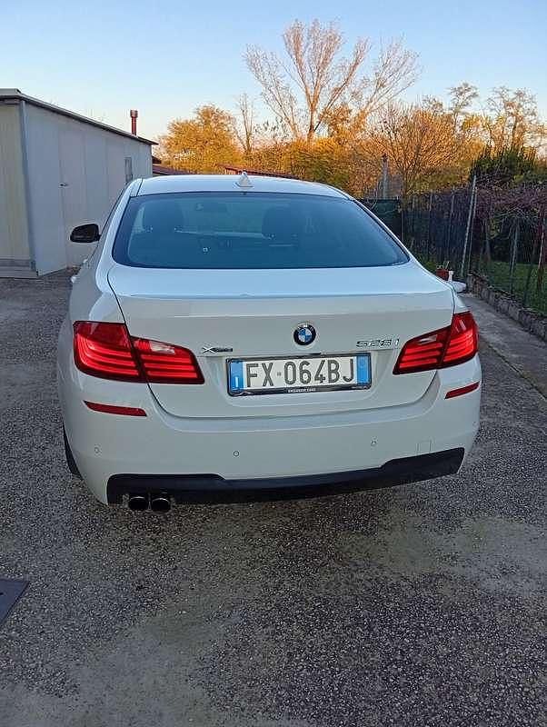Usata BMW 528 M Sport 245 CV (180 kW) 2015 Bianco Berlina