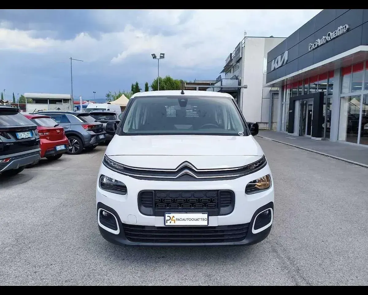 Usata Citroën Berlingo Feel 99 CV (72 kW) 2022 Bianco Monovolume