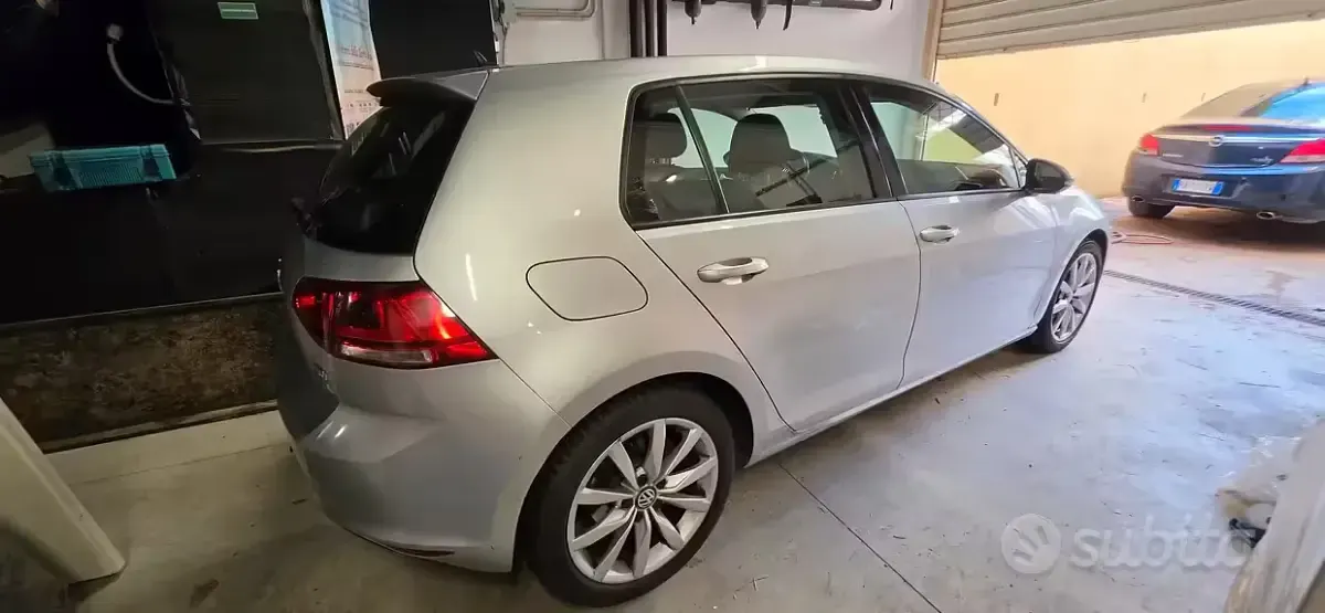 Usata VW Golf VII Business 105 CV (77 kW) 2014 Grigio Berlina
