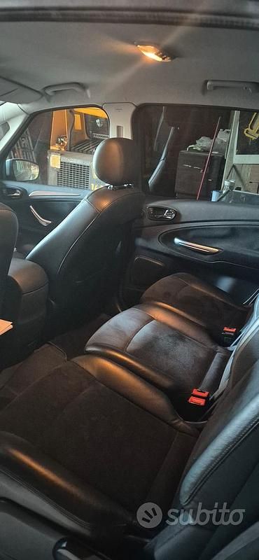 Usata Ford S-MAX 140 CV (102 kW) 2007 Grigio Monovolume