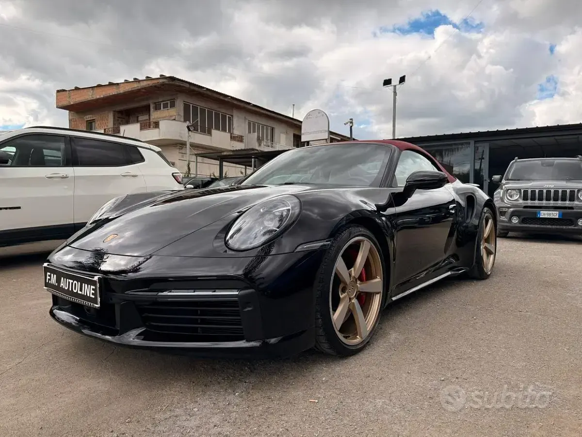 Usata Porsche 992 650 CV (478 kW) 2024 Nero Cabrio