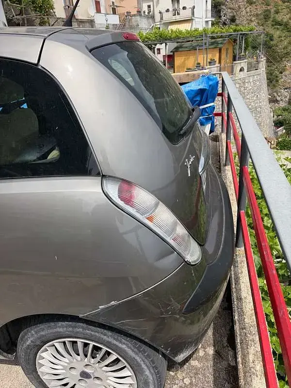 Usata Lancia Ypsilon 60 CV (44 kW) 2005 Utilitaria