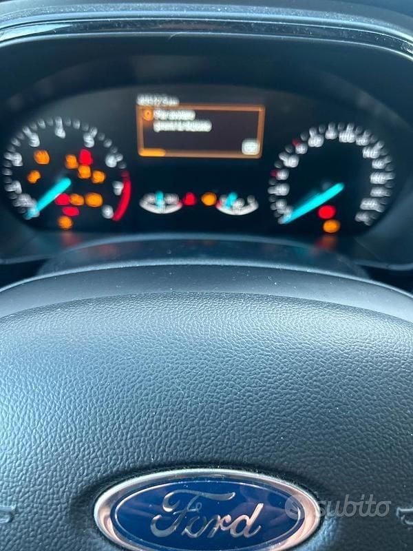 Blu Usata 2023 Ford Focus ST-Line Berlina | 19.000 € (Ottimo prezzo) - Immagine 1/4
