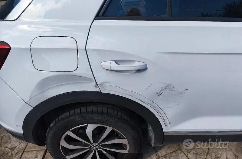 Usata VW T-Roc 110 CV (80 kW) 2023 Bianco SUV