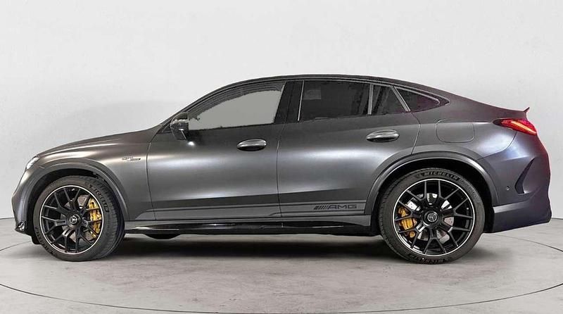 Begagnad Mercedes GLC63 AMG Premium 476 HK (350 kW) 2025 Grå Sportkupé
