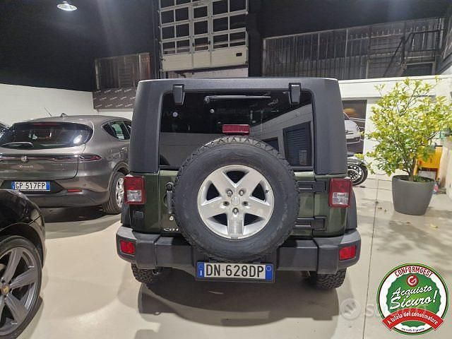 Usata Jeep Wrangler Unlimited Rubicon 177 CV (130 kW) 2008 Verde SUV