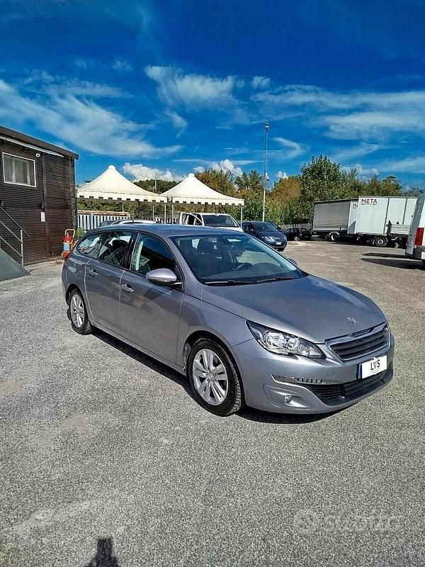 Usata Peugeot 308 SW 115 CV (84 kW) 2015 Grigio Station wagon