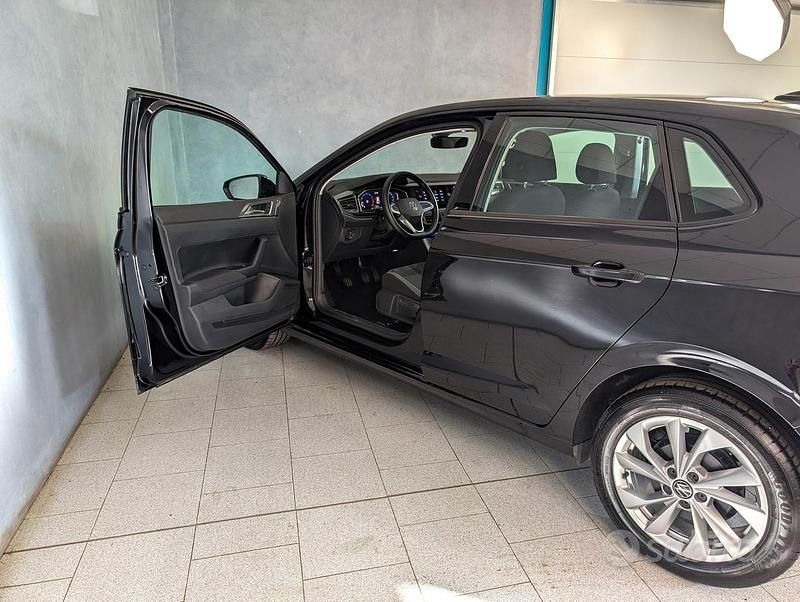 Usata VW Polo Style 95 CV (69 kW) 2025 Nero Utilitaria
