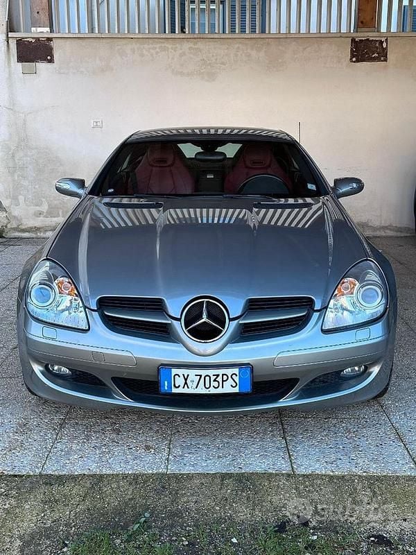 Usata Mercedes SLK200 163 CV (119 kW) 2005 Beige Cabrio