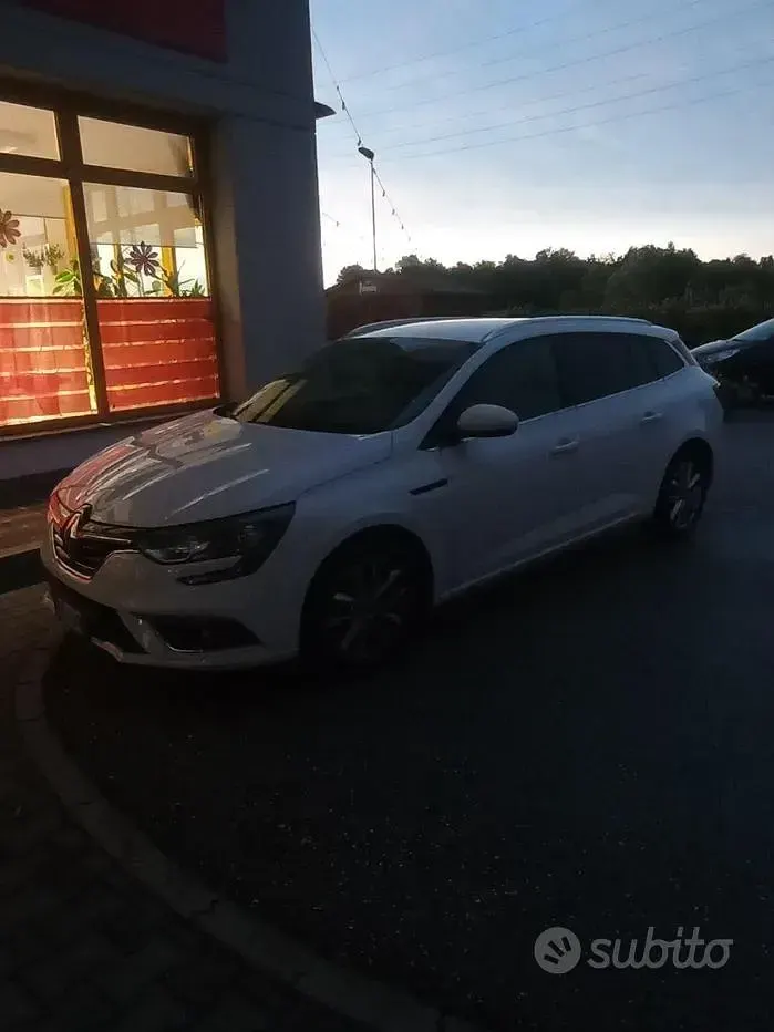 Usata Renault Mégane GrandTour 110 CV (80 kW) 2018 Bianco Station wagon
