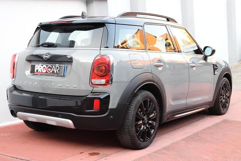 Usado Mini Countryman 116 CV (85 kW) 2018 Amarillo SUV
