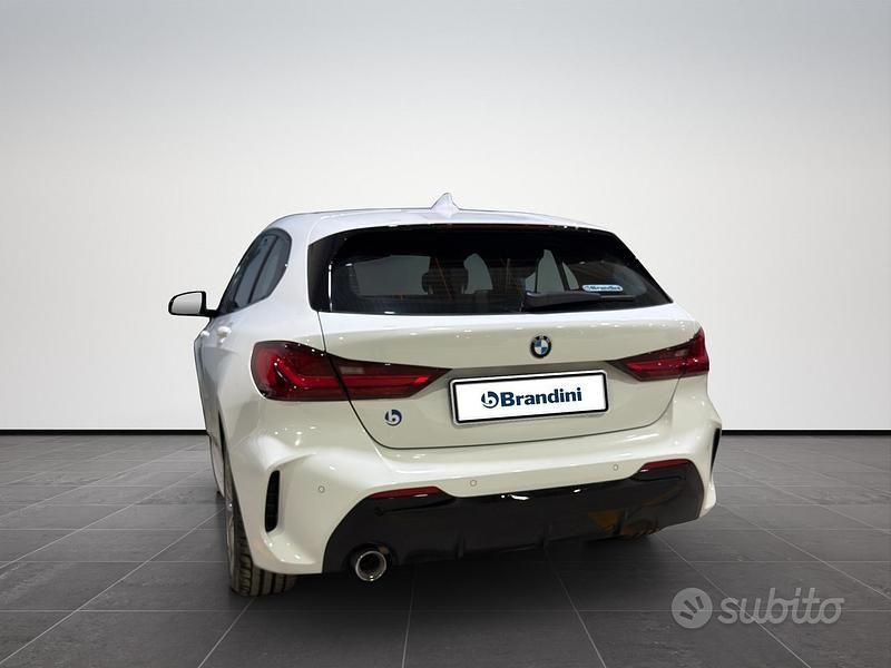 Usata BMW 116 M Sport 116 CV (85 kW) 2022 Alpine white Utilitaria