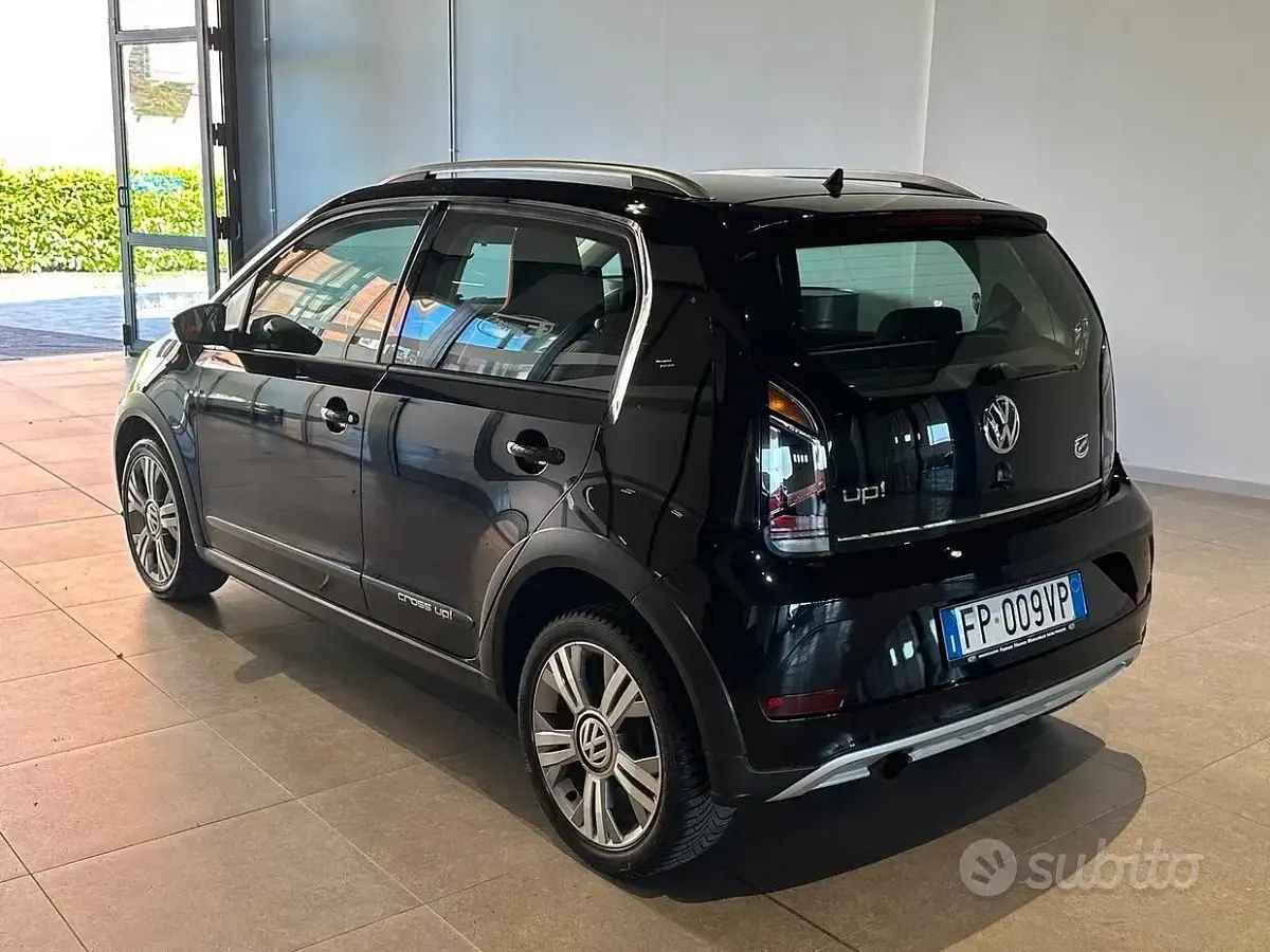 Usata VW up! 75 CV (55 kW) 2018 Nero Utilitaria