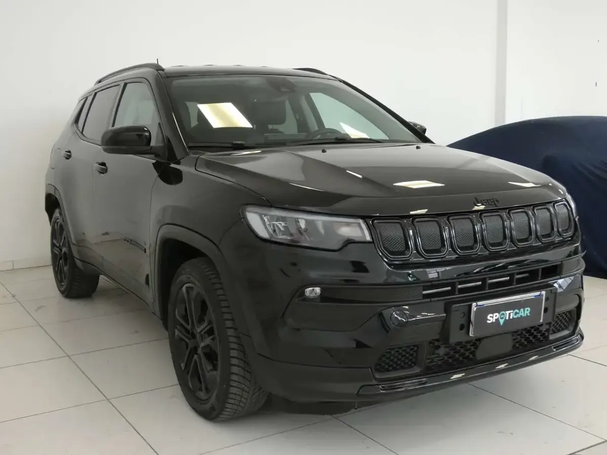 Usata Jeep Compass Night Eagle 131 CV (96 kW) 2022 Nero SUV